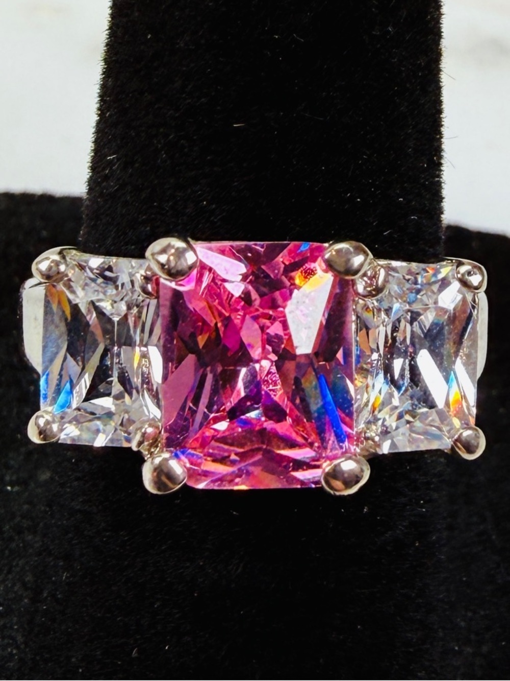 Gorgeous Silvertone with pink bling size 7 costume ring